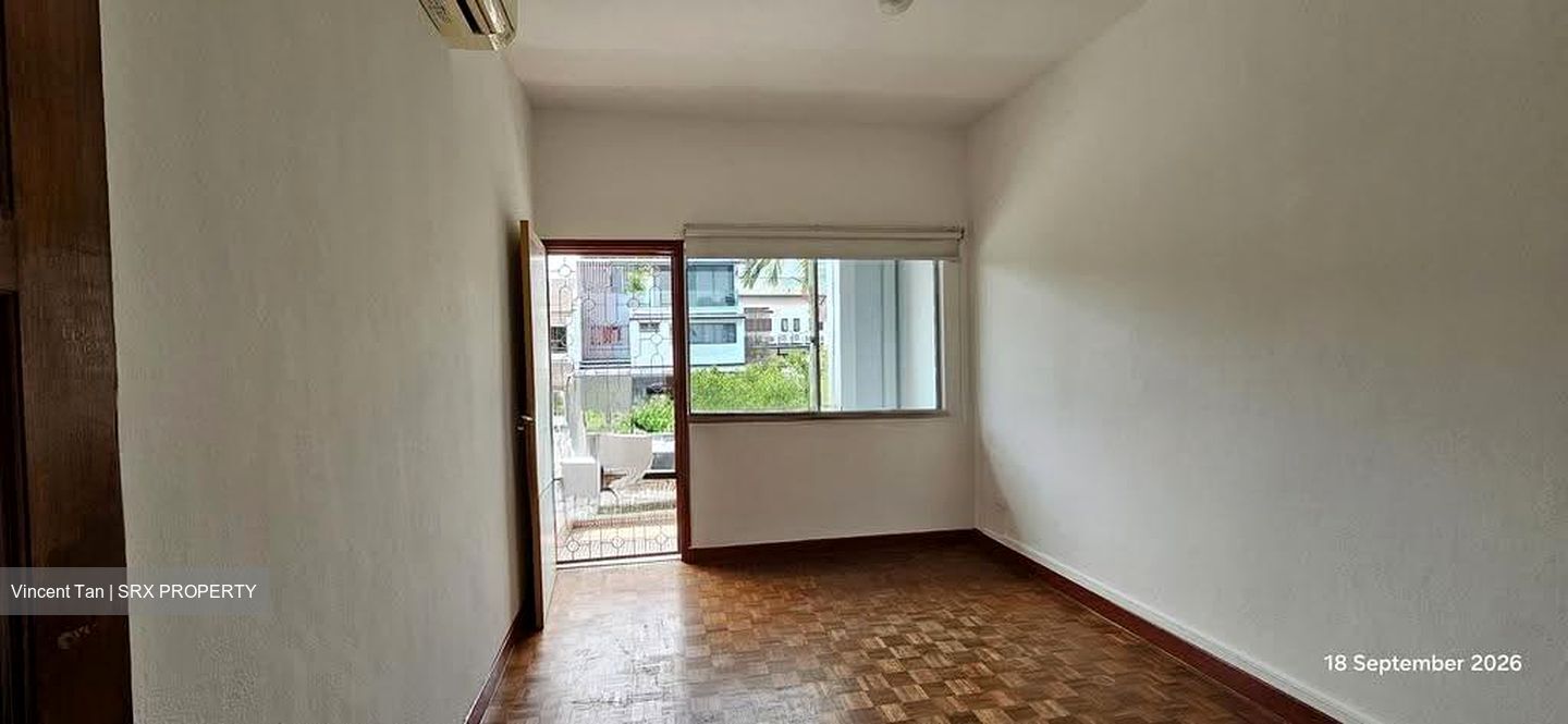 Golden Hill Estate (D19), Terrace #629234861